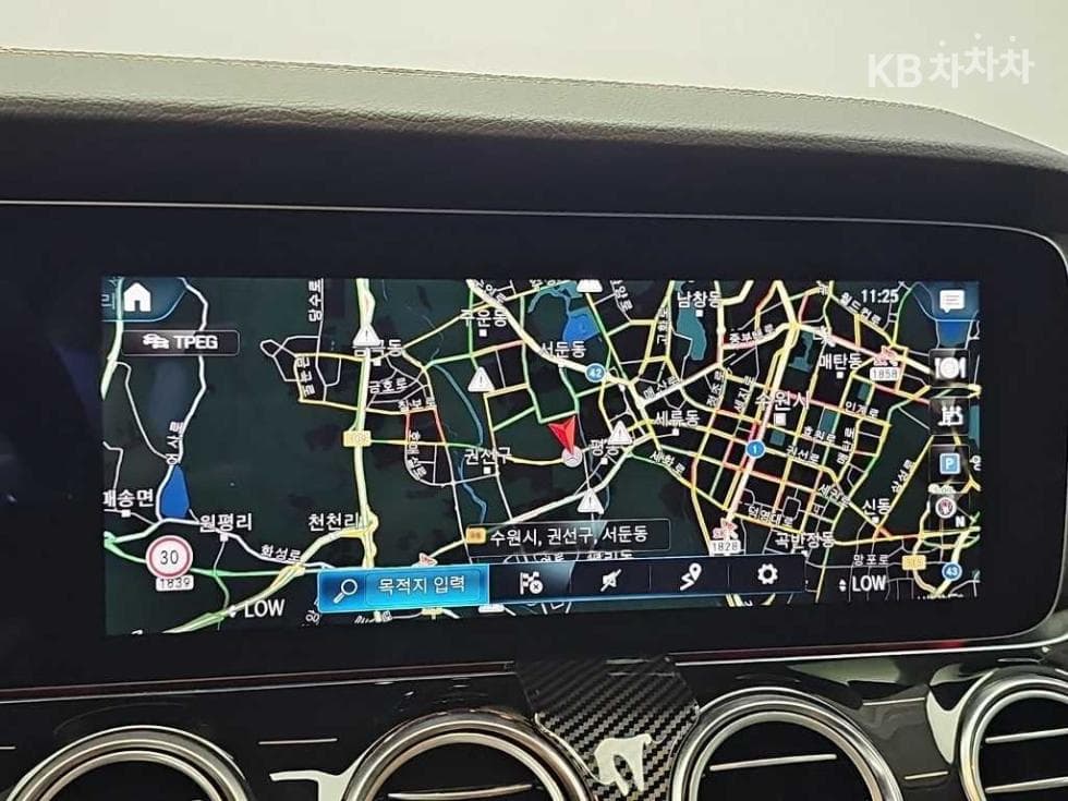 Mercedes-Benz E-Class (W213)E450 4MATIC EXCLUSIVE - 15