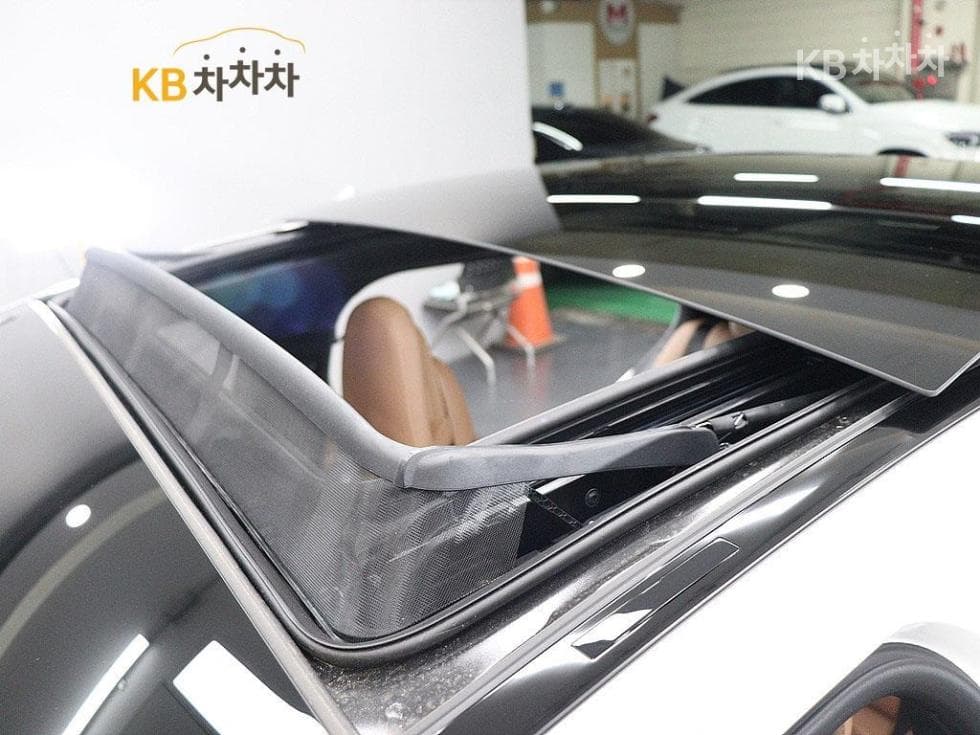Mercedes-Benz E-클래스 (W214)E200 Avantgrade - 6