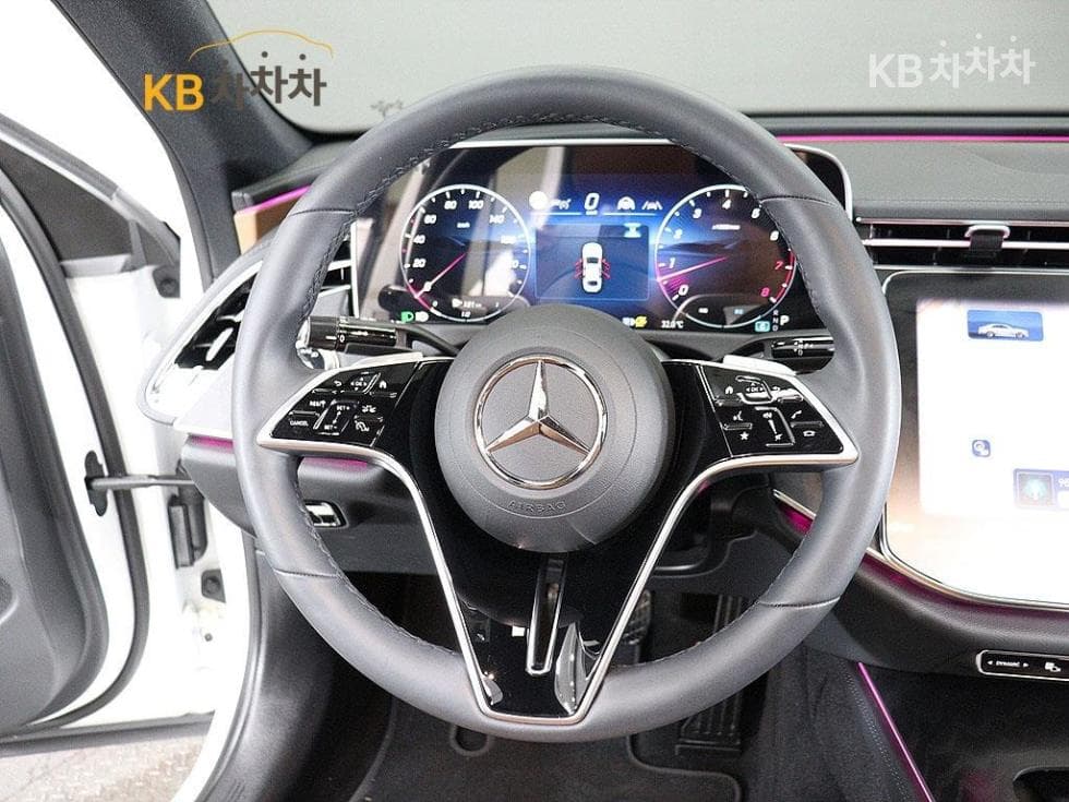 Mercedes-Benz E-클래스 (W214)E200 Avantgrade - 9