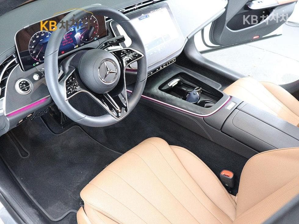 Mercedes-Benz E-클래스 (W214)E200 Avantgrade - 11