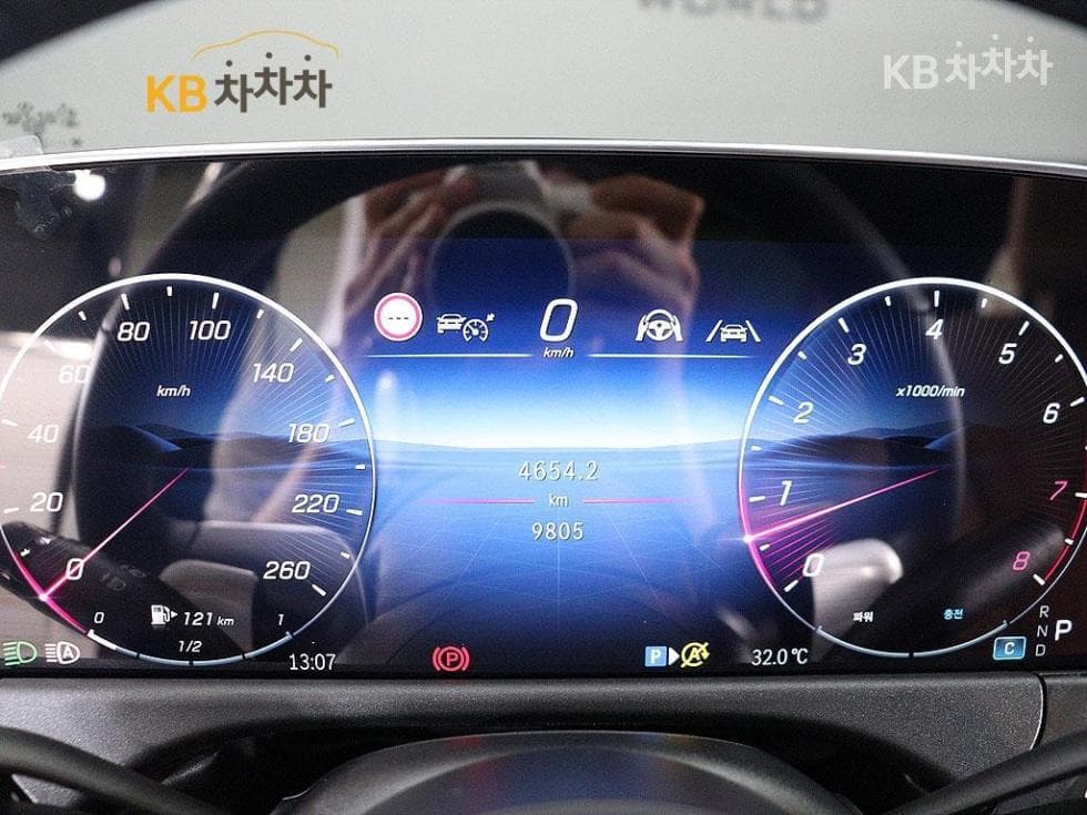 Mercedes-Benz E-클래스 (W214)E200 Avantgrade - 17