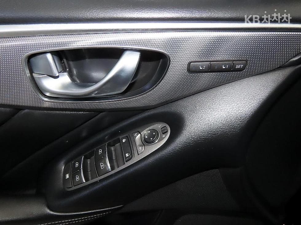 Seater피니티 Q503.5 S Hybrid Essence - 13