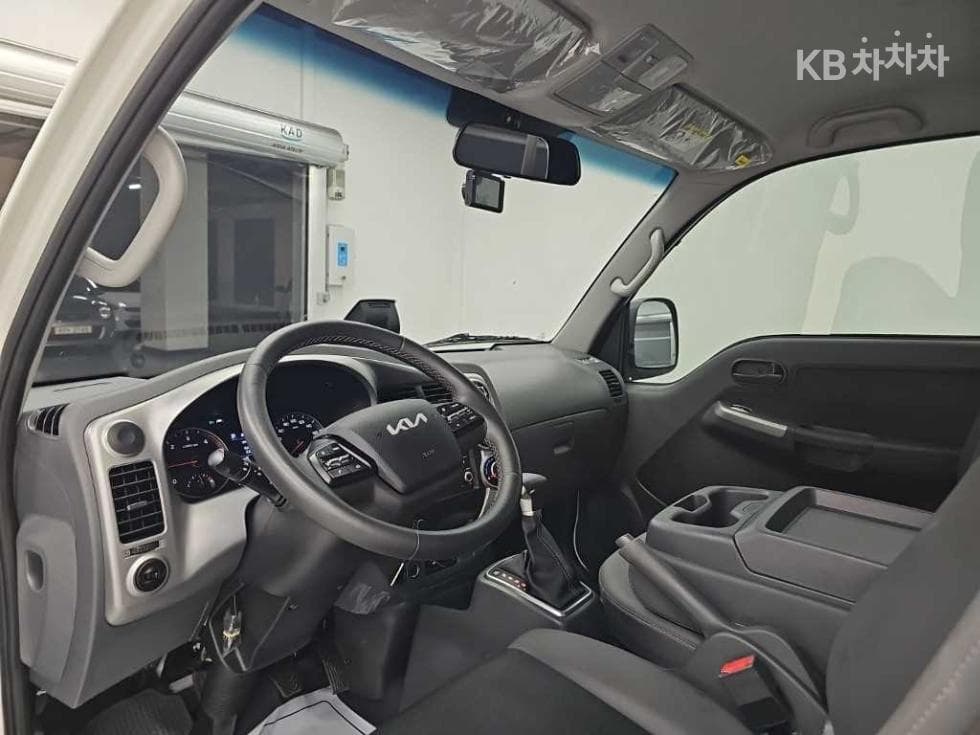 Киа The New (фейслифт) Бонго 3 (лек)LPG 1 тон Королевска кабина Удължено междуосие 2WD GLS - 6