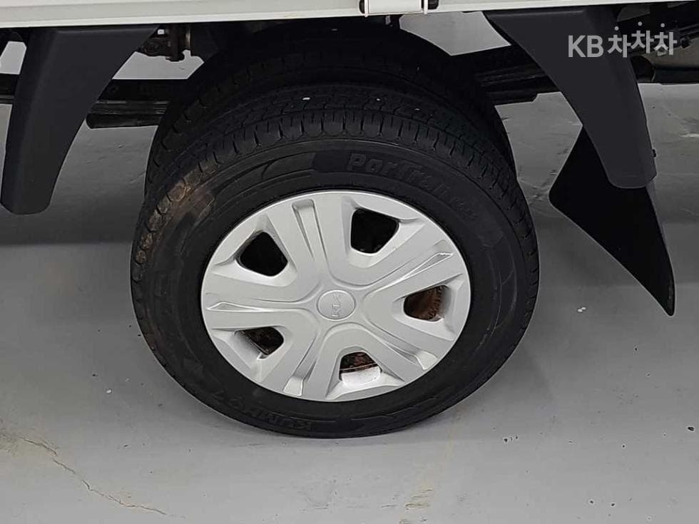 Киа The New (фейслифт) Бонго 3 (лек)LPG 1 тон Королевска кабина Удължено междуосие 2WD GLS - 19