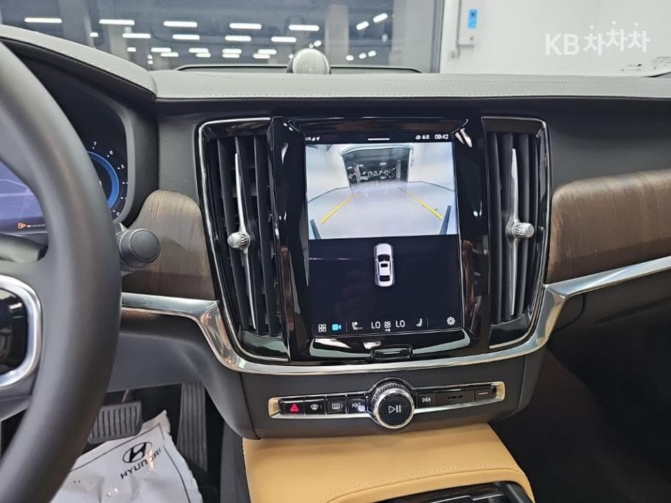 Volvo S90 Второ поколениеB6 AWD Ultimate Bright - 10