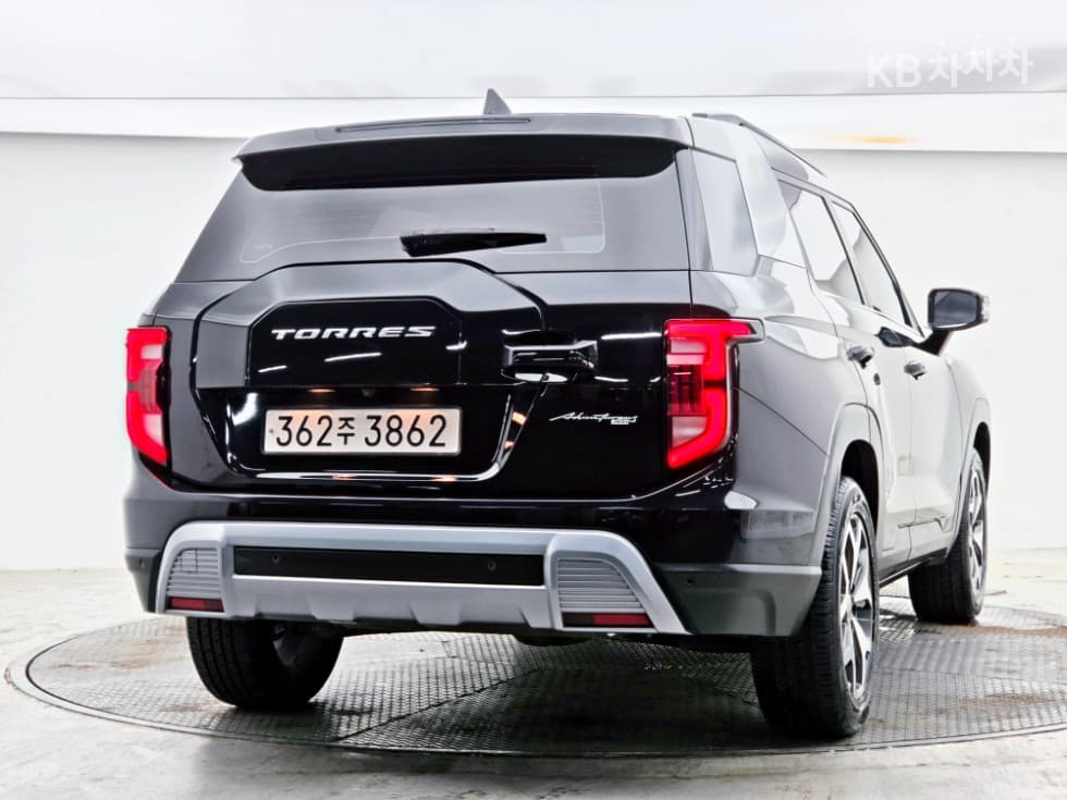 KG Mobility 토레스(J100)1.5 GDI Turbo T5 - 2