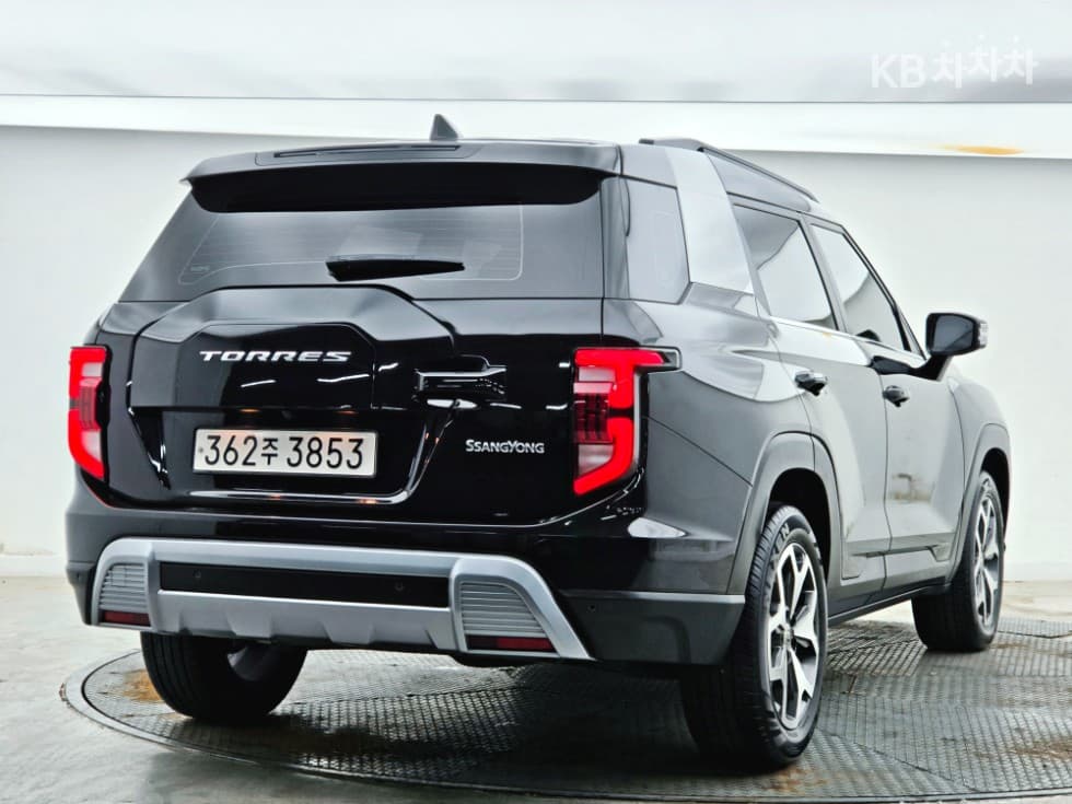 KG Mobility 토레스(J100)1.5 GDI Turbo T5 - 2