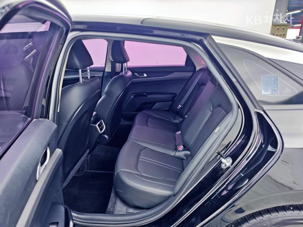 Kia K5 3rd Gen2.0 Gasoline Trendy - 6