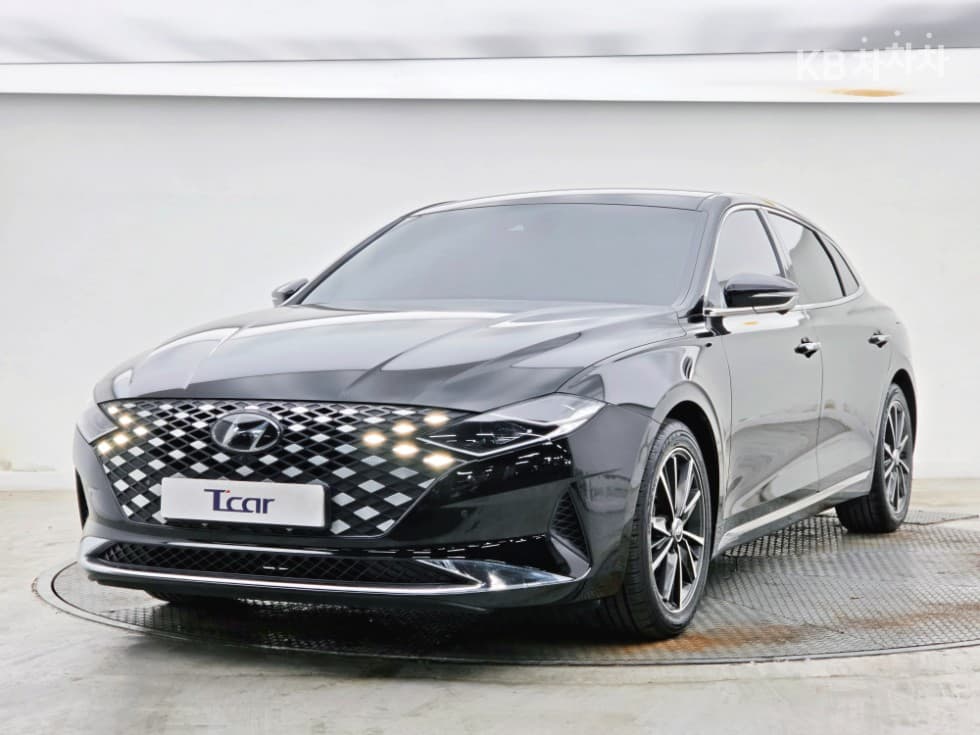 Hyundai The New (facelift) Grandeur (Azera) 2.5 Le Blanc - Image 1