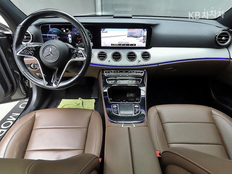 Mercedes-Benz E-Class (W213)E250 Avantgarde - 7