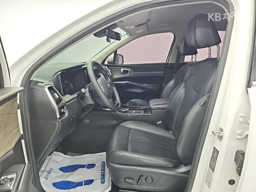 Киа The New (фейслифт) Sorento MQ42.2 Дизел AWD Престиж - 11