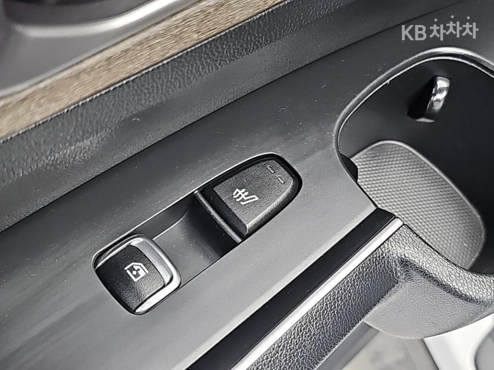 Киа The New (фейслифт) Sorento MQ42.2 Дизел AWD Престиж - 14