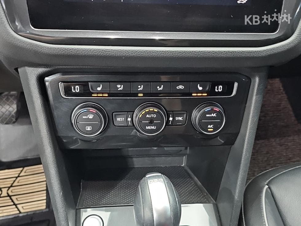 Volkswagen The New (фейслифт) Tiguan2.0 Турбо Дизел Инжекция Premium - 10