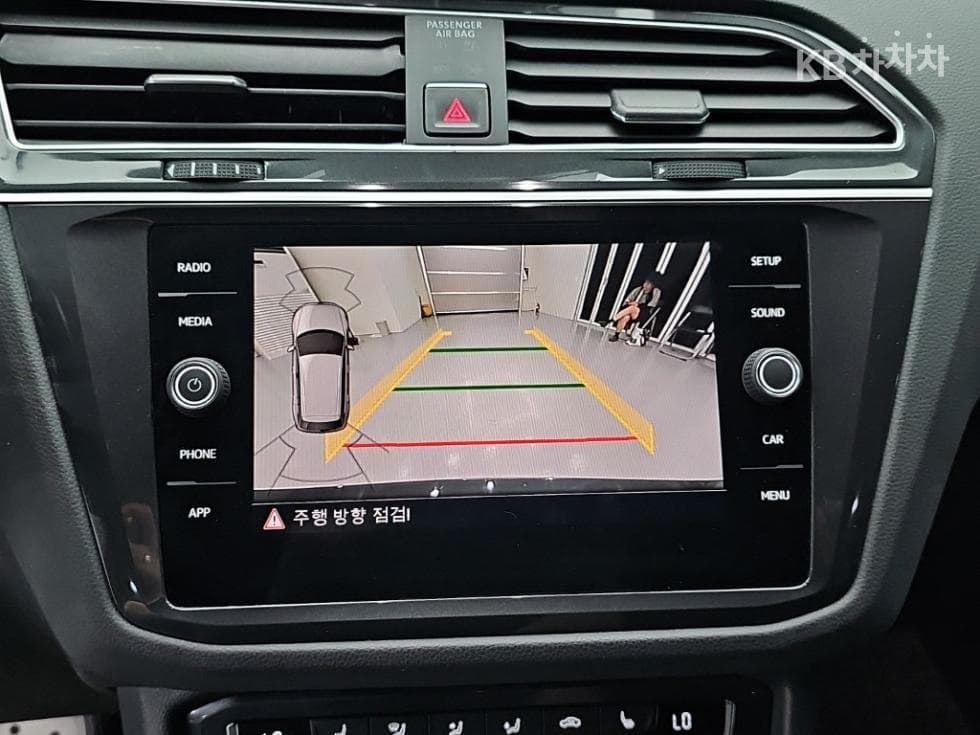 Volkswagen The New (фейслифт) Tiguan2.0 Турбо Дизел Инжекция Premium - 15