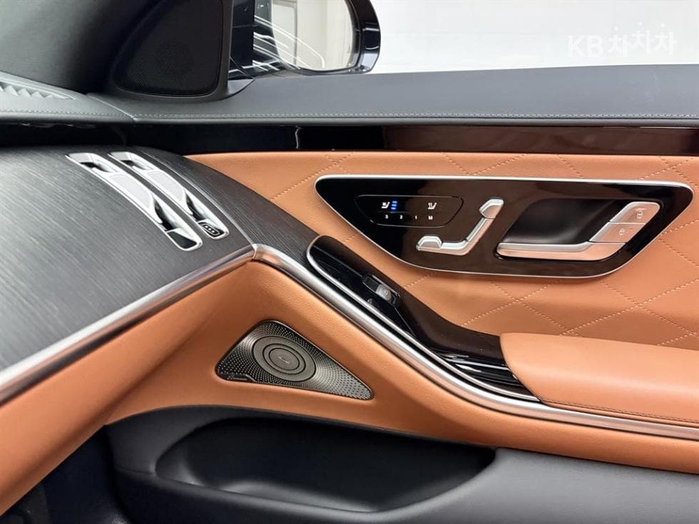 Mercedes-Benz S-Class W223S400d 4Matic Standard - 15