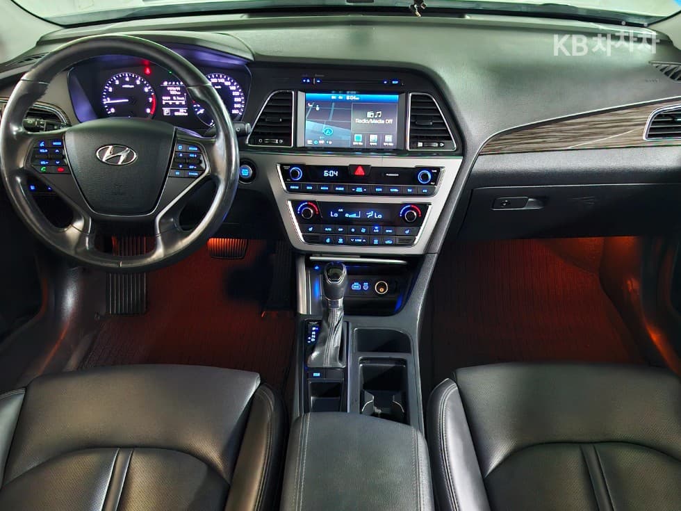 Hyundai Sonata LF2.0 Smart Standard - 6
