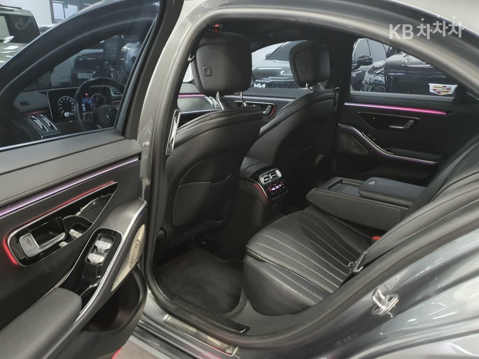 Mercedes-Benz S-Class W223S350d Standard - 9