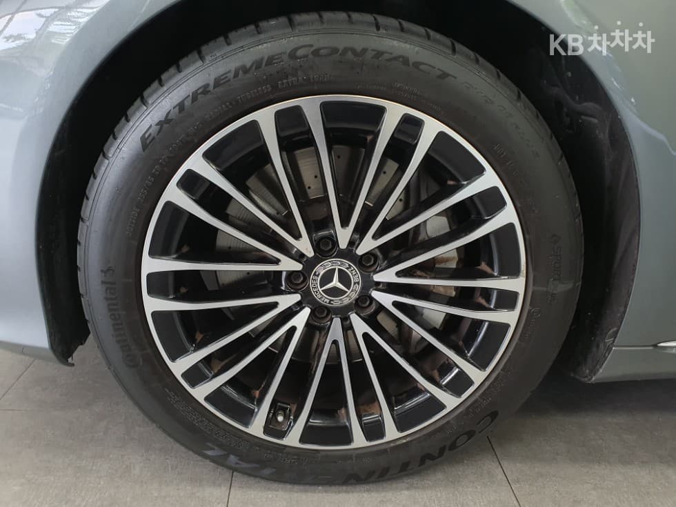 Mercedes-Benz S-Class W223S350d Standard - 28