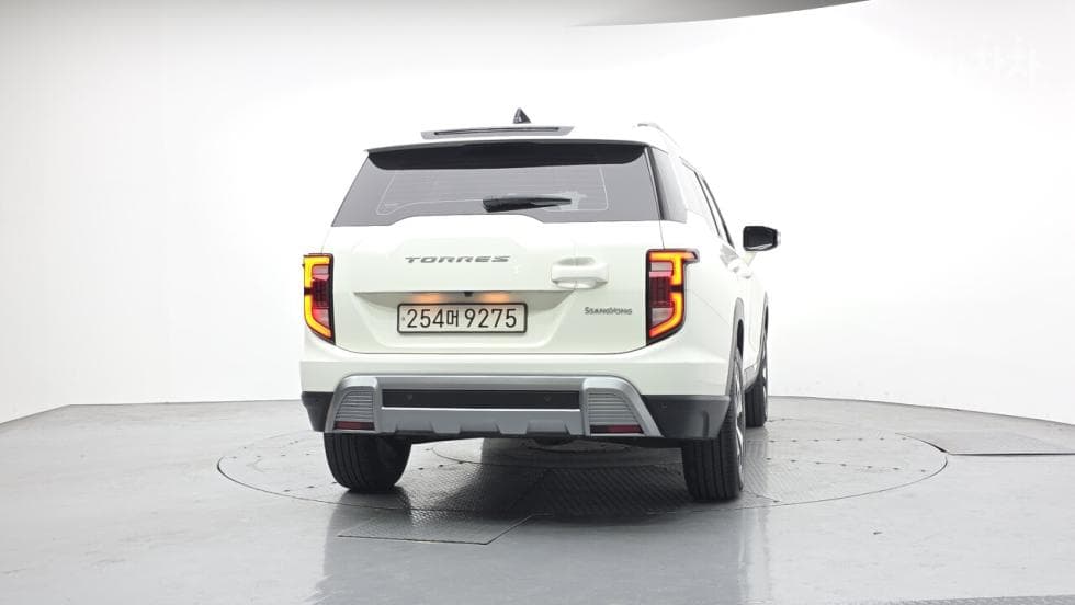 KG Mobility 토레스(J100)1.5 GDI Turbo T7 - 4