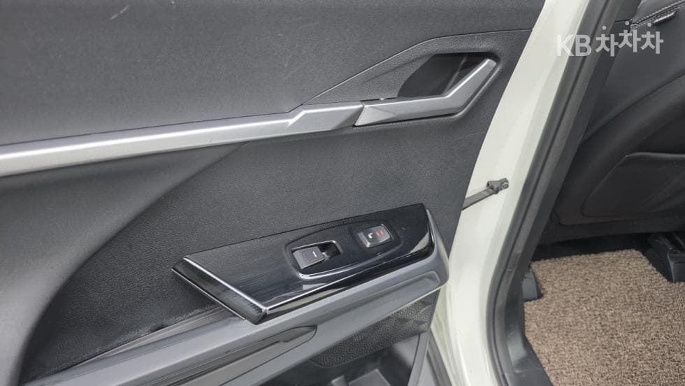 KG Mobility 토레스(J100)1.5 GDI Turbo T7 - 17
