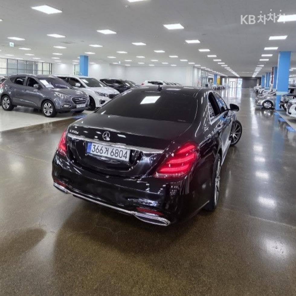 Mercedes-Benz New S-ClassS350L W222 - 3