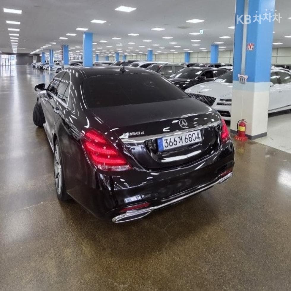 Mercedes-Benz New S-ClassS350L W222 - 4