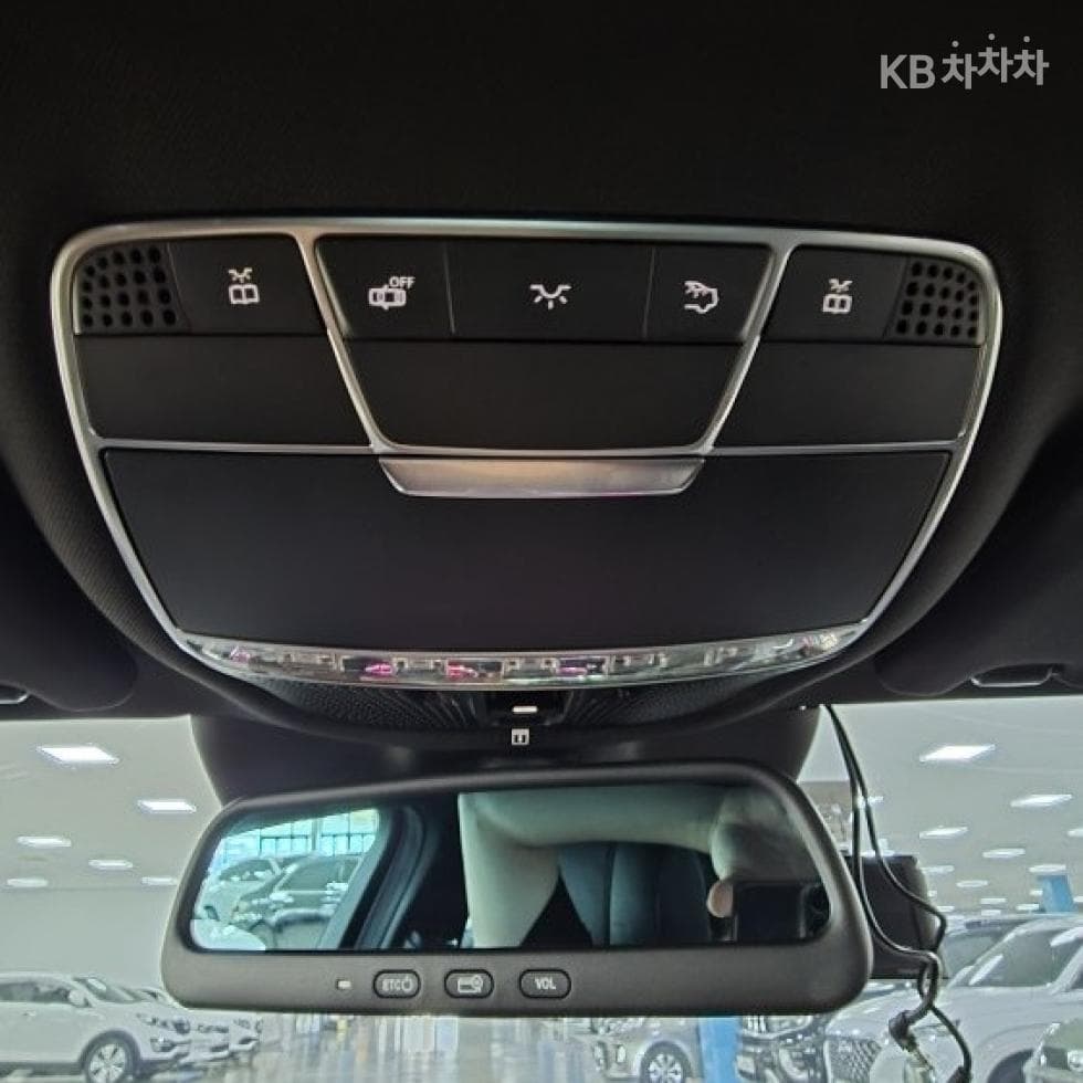 Mercedes-Benz New S-ClassS350L W222 - 13