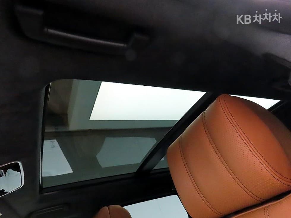 Land Rover Нов Рендж Ровер Спорт3.0 SDV6 Autobiography Dynamic - 16