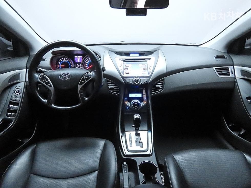 Hyundai Avante (Elantra)MDM16 GDI Modern - 6