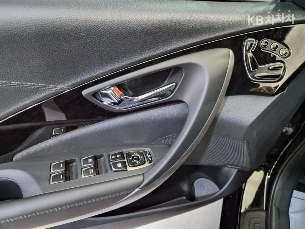 Хюндай Grandeur (Azera)HGHG300 Exclusive - 12