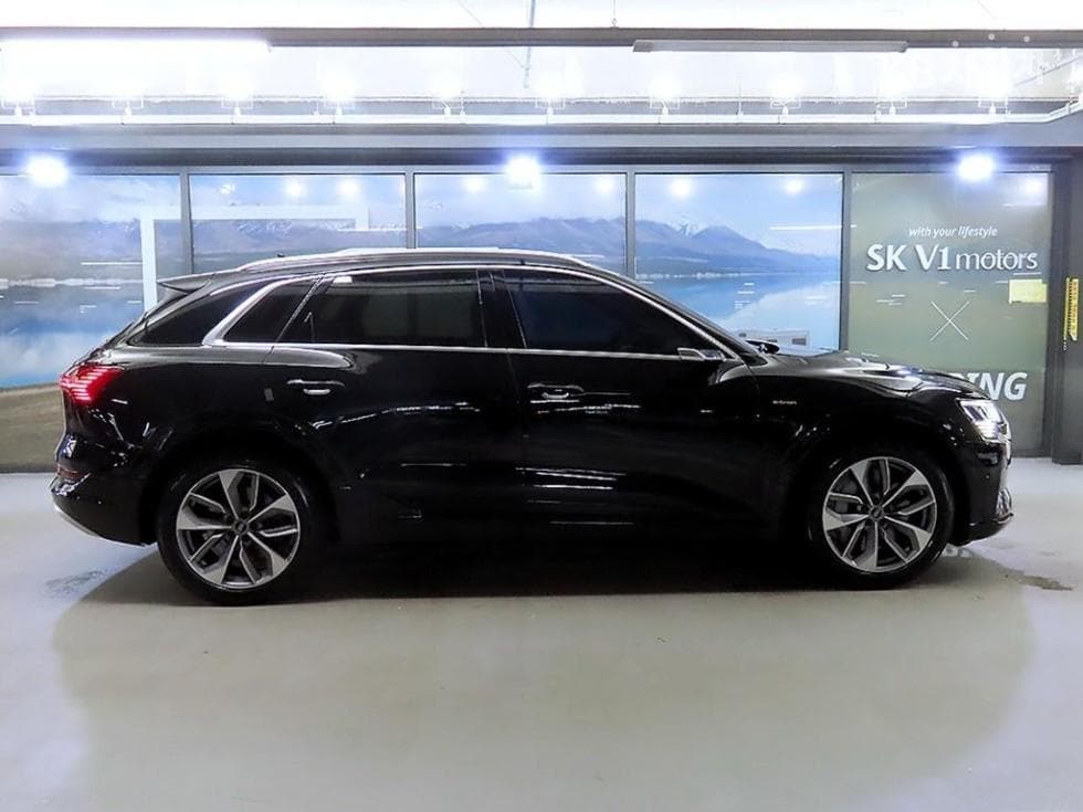 Audi e-tron55 quattro Standard - 3