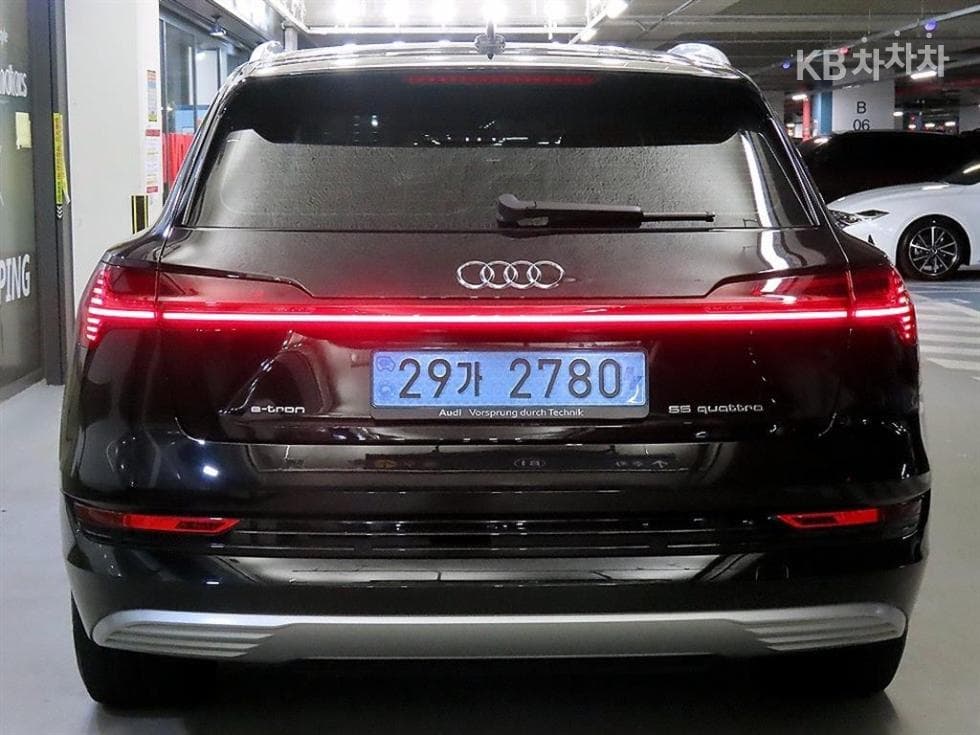 Audi e-tron55 quattro Standard - 5
