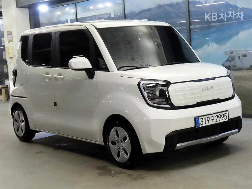 Киа The New (фейслифт) Киа Рей (ван) Ван 1.0 Бензин Ван 2-местен Престиж Специал (специален признак/издание) - Image 1