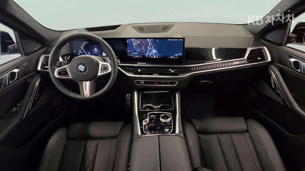 BMW X6(G06)xDrive 40i M Sport Package - 7