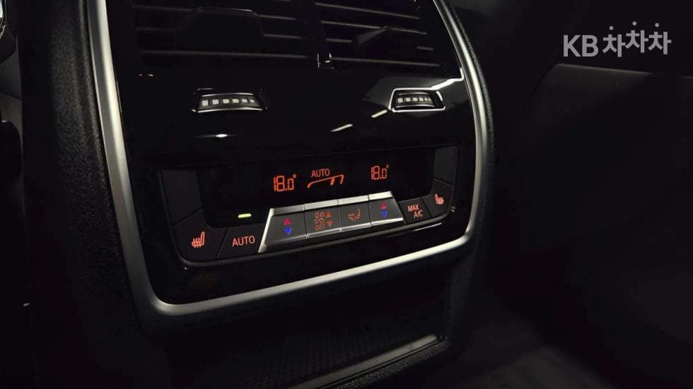 BMW X6(G06)xDrive 40i M Sport Package - 22