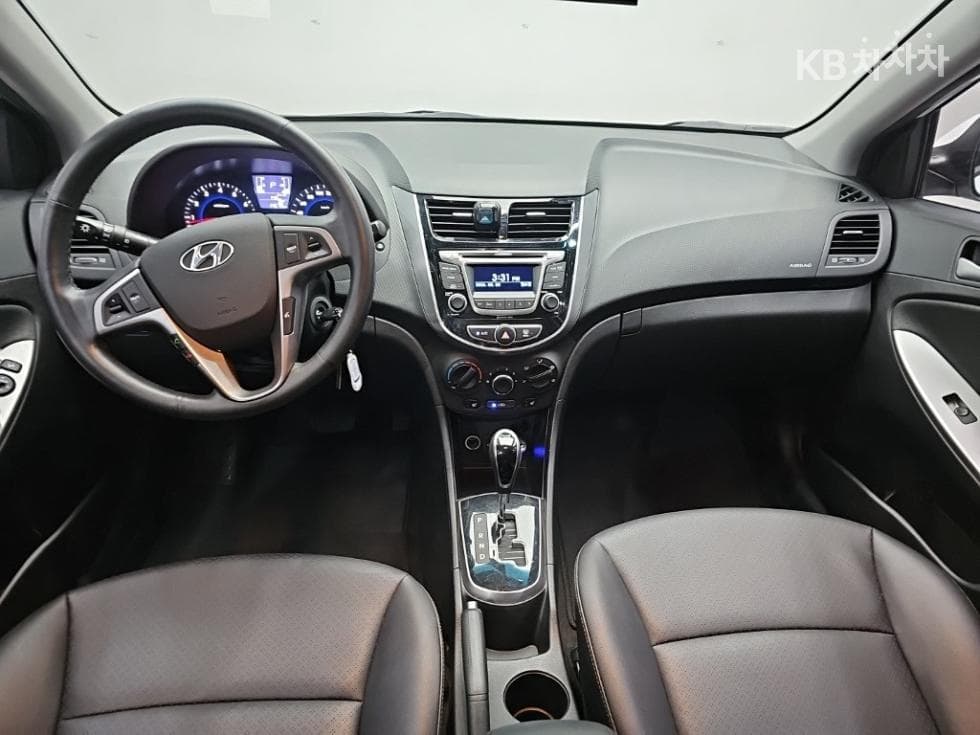Хюндай Акцент(신형)1.4 VVT Modern - 7