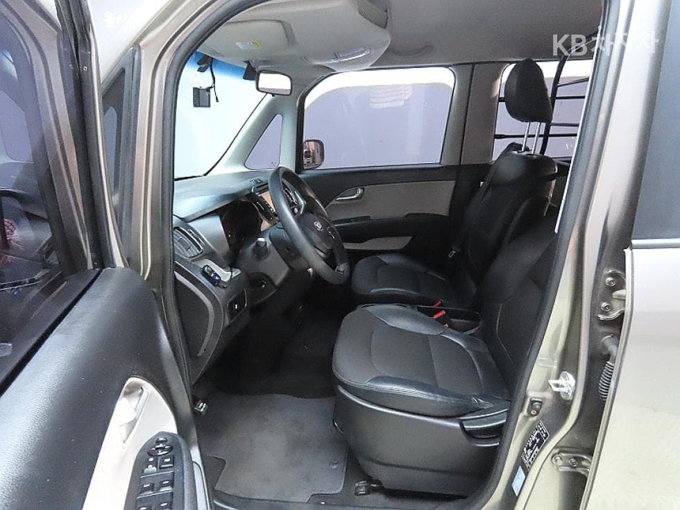 Kia Ray (van)Van2-seaterVan High-end Type - 10