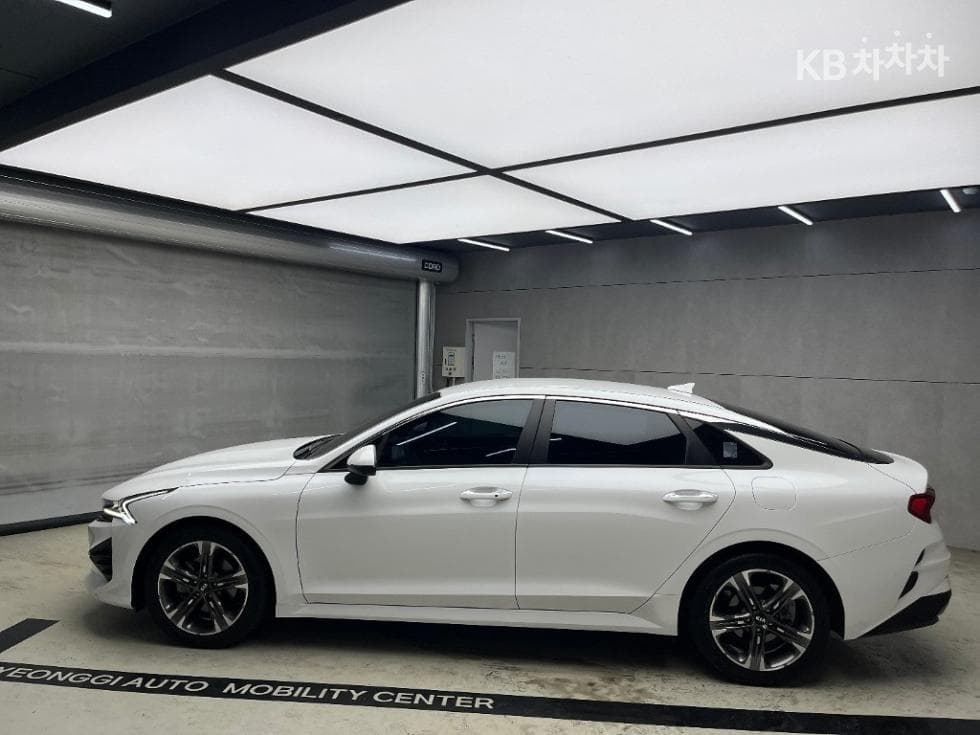 Kia K5 3rd Gen2.0 Gasoline Noblesse - 4