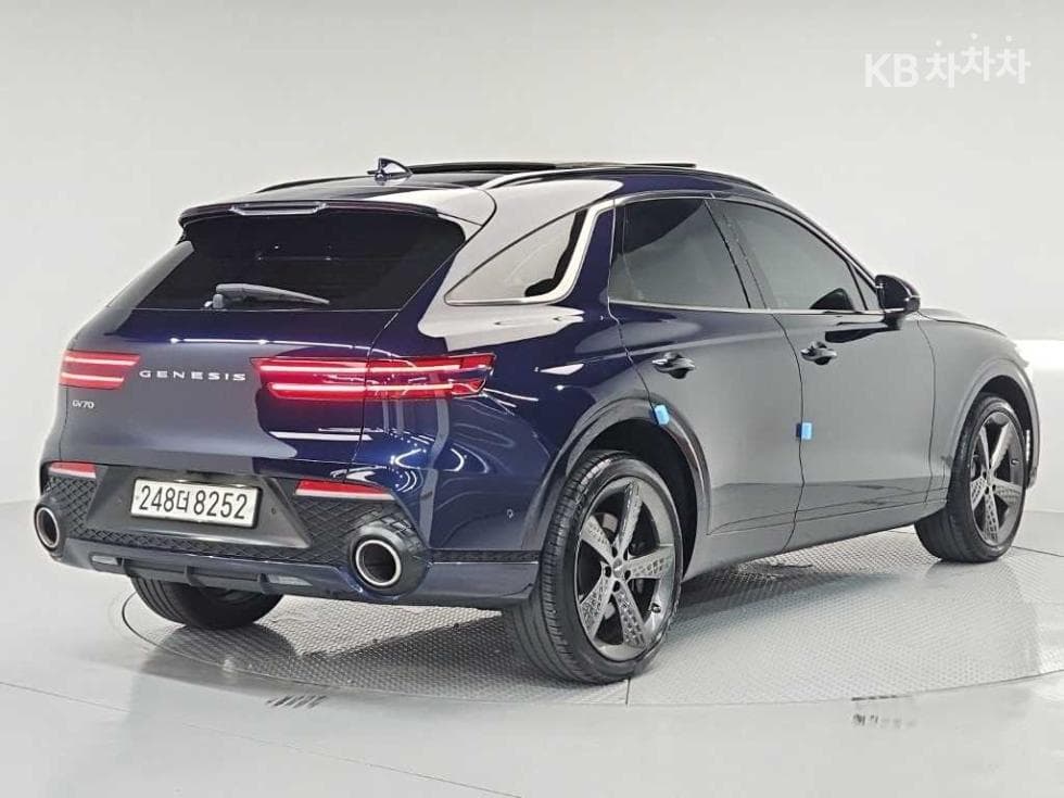 Дженезис GV70Бензин 2.5T 스포츠패키지 2WD - 4