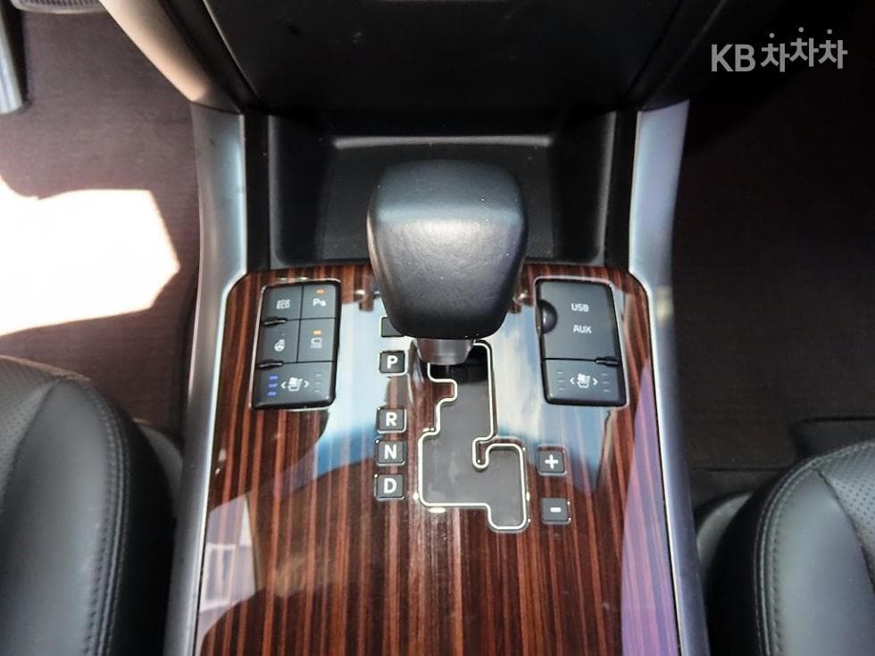 Kia The New (facelift) Mohave4WD President 5-seater - 10