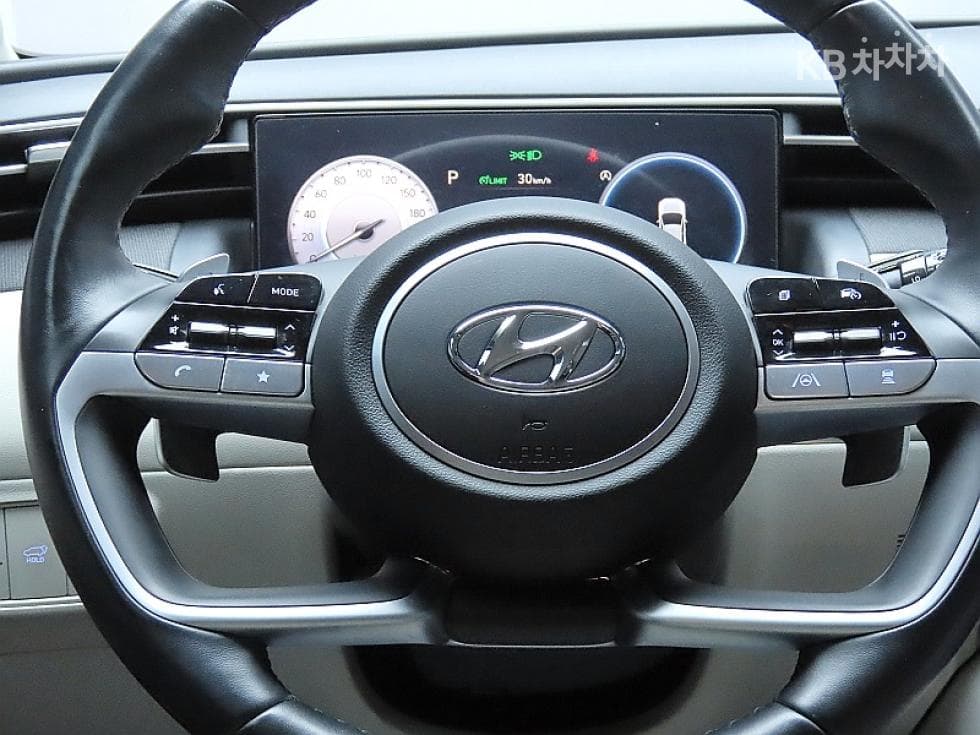 Hyundai The All New Tucson(NX (Lexus SUV)4)Diesel 2.0 2WD Inspiration - 17