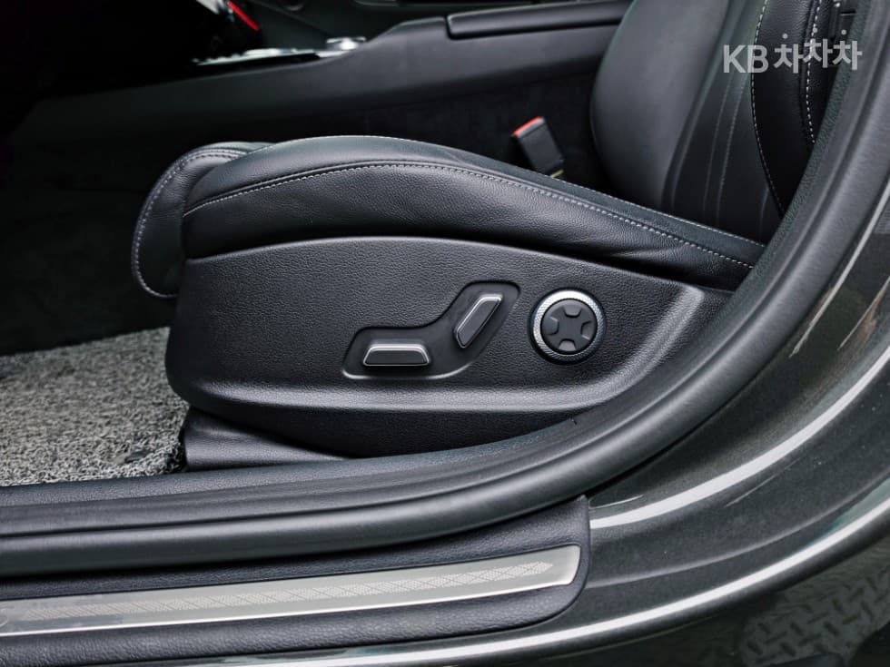 Genesis G80(RG3)2.5 Turbo Gasoline Direct Injection AWD - 14