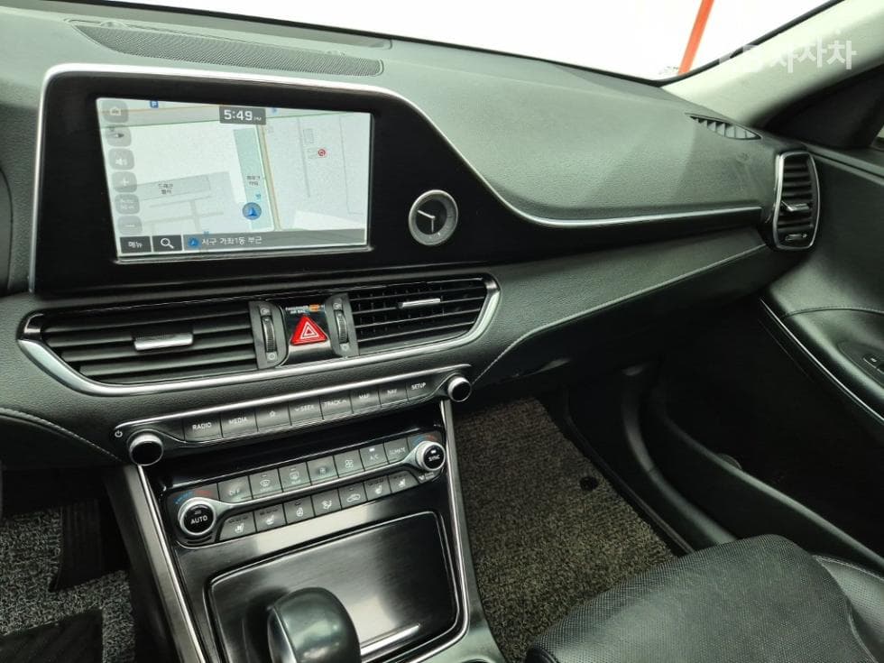 Hyundai Grandeur (Azera)IGRental car 3.0 LPi Exclusive Standard - 10
