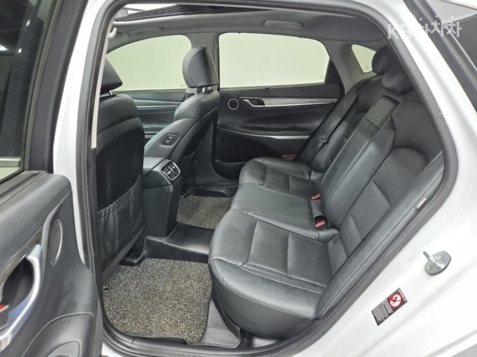 Hyundai Grandeur (Azera)IGRental car 3.0 LPi Exclusive Standard - 12