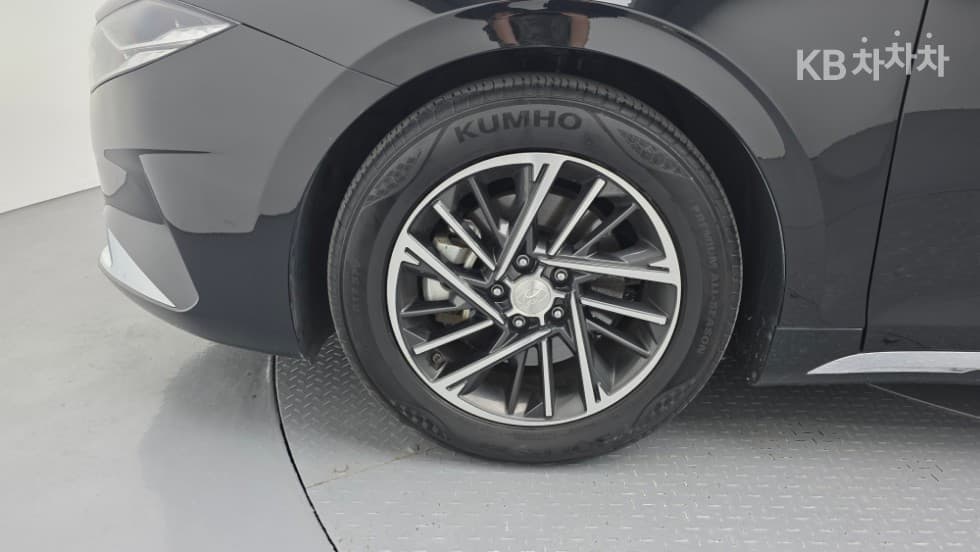Hyundai The New (facelift) Grandeur (Azera)2.5 Premium 초이스 - 7