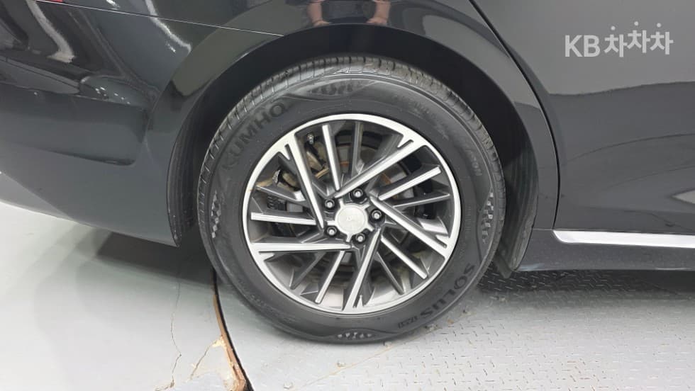 Hyundai The New (facelift) Grandeur (Azera)2.5 Premium 초이스 - 10