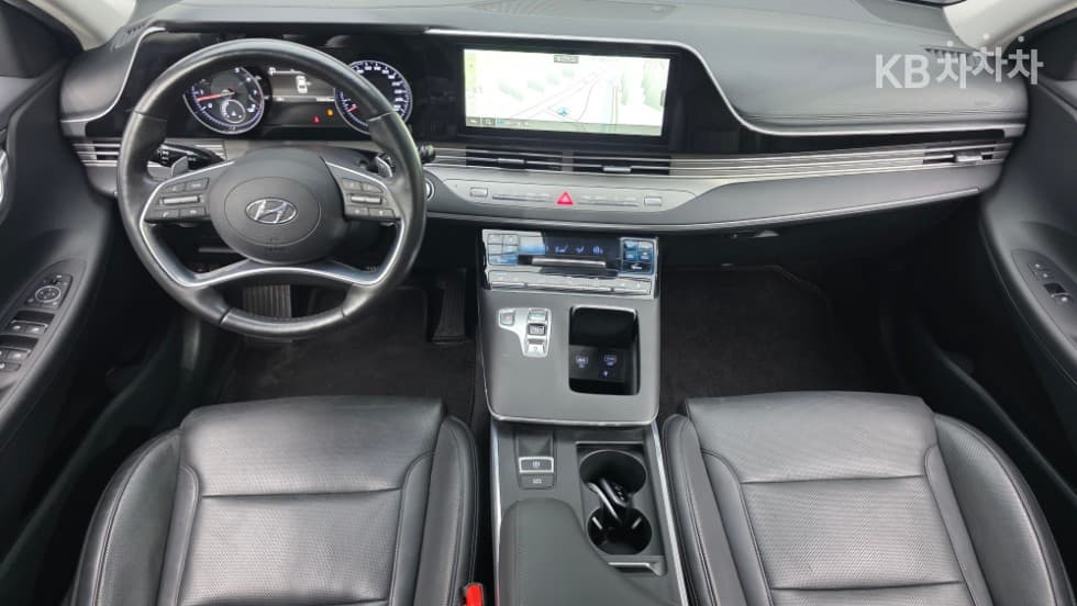 Hyundai The New (facelift) Grandeur (Azera)2.5 Premium 초이스 - 15