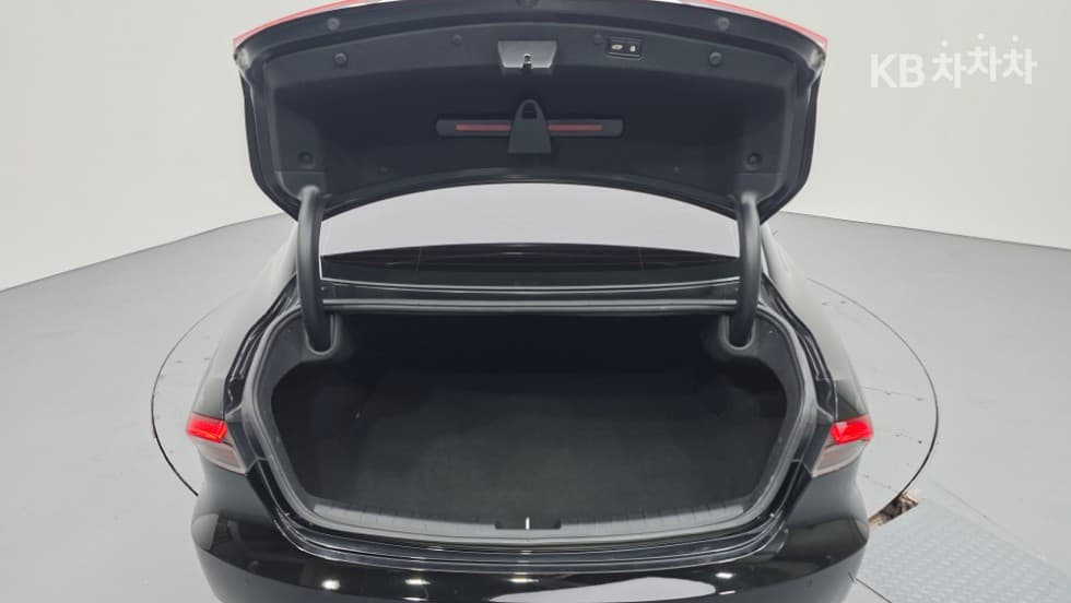 Hyundai The New (facelift) Grandeur (Azera)2.5 Premium 초이스 - 18