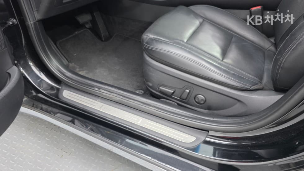 Hyundai The New (facelift) Grandeur (Azera)2.5 Premium 초이스 - 23