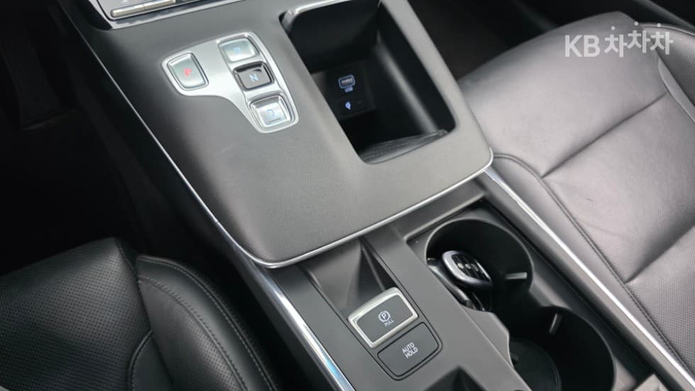 Hyundai The New (facelift) Grandeur (Azera)2.5 Premium 초이스 - 29